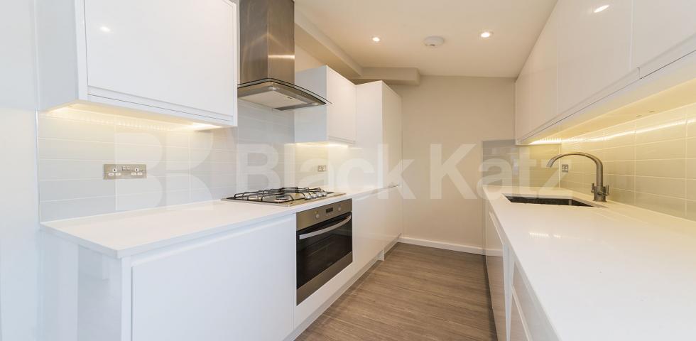 			PERFECT FOR STUDENTS & PROFESSIONALS , 2 Bedroom, 1 bath, 1 reception Apartment			 FREDERICK STREET WC1X, KINGS CROSS / ISLINGTON